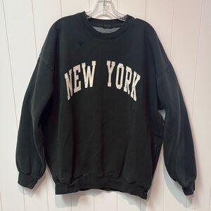 Brandy Melville John Galt New York hunter green sweatshirt w pockets OS like XL